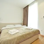 Hhy Apartment